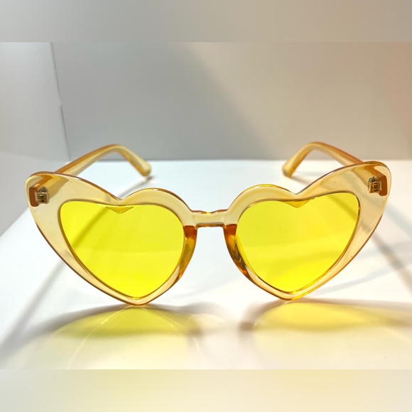 Oversized Colorful Narrow Cat Eye Love Heart Shaped - Picture 2 of 5